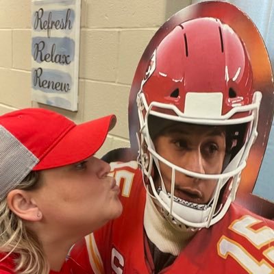 cajunspice79's profile picture. mom of triplets👩‍👧‍👧-MS SS teacher 🌎-6X tri & duathlon 🏊🏼‍♀️🚴🏻‍♀️ 👟-lover of Chiefs 🏈-Christmas🎄-Spice Girls🎤-Harry Potter⚡️-Kacey Musgraves 🌈