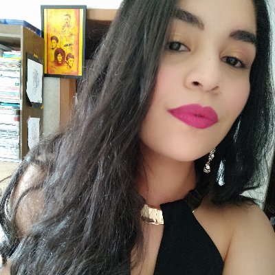 Professora de Inglês/Português, jornalista, tradutora, revisora, crítica, católica, atleticana.
Livros-Filmes-Novelas-Moda-Astronomia-Perfumes-Botânica-🦖🦴🔍🕵