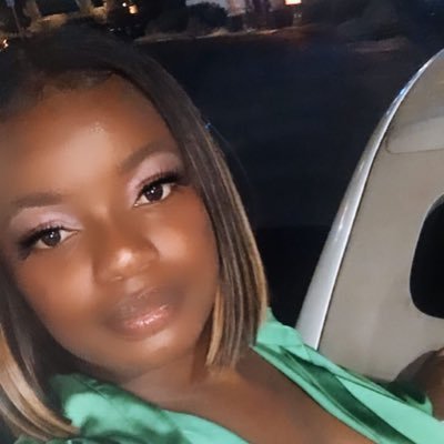 prettyassnuch's profile picture. 