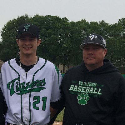 Assistant Coach of Indiana Prospects 17u Midwest ⚾️ Assistant Coach of Yorktown Middle School Baseball. Ball State Grad.