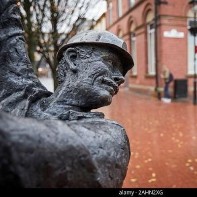 WrexhamWelsh's profile picture. Learning Welsh. Writing at least one sentence in Welsh each day.