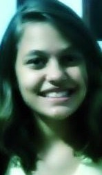 Dramática, irritante, carente, louca, irônica, desligada, chata e muito ciumenta. Prazer, eu.