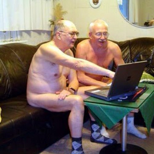 RedRebelFcum's profile picture. 