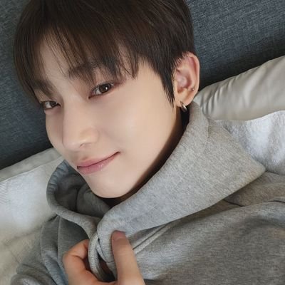 #ģ ģ° smiled and suddenly the world was a happy place ā fan account
