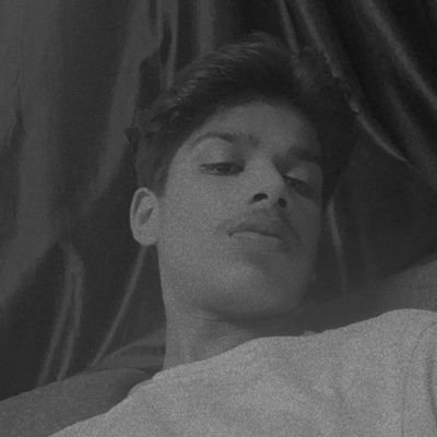 r_b_azzmaan_66's profile picture. 