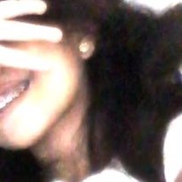 kimxchy's profile picture. weird af