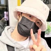 짼길🌸길:D(@king_jaehwan96) 's Twitter Profile Photo