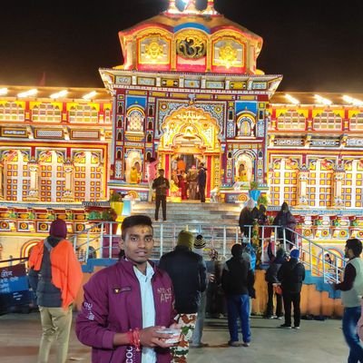 SevakRamSahu1's profile picture. धर्मो रक्षति रक्षितः
अहिंसा परमो धर्माः,धर्म हिंसा तथैव चः🚩

नशा करना ही है तो हिन्दुत्व का करो बिमारी आएगी तो हिन्दुओ के लिए लड़ने की
       🚩 जय श्री राम🚩