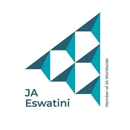 Non-Profit Organisation
WE EMPOWER YOUTH THROUGH INNOVATION IN ENTREPRENEURSHIP,
FINANCIAL LITERACY AND CAREER DEVELOPMENT TO CREATE
SELF-EMPLOYMENT IN ESWATINI