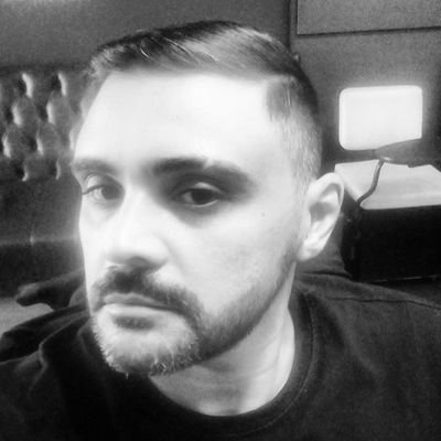 rielmerson's profile picture. Você não muda as coisas lutando contra a realidade atual; Para mudar algo, é preciso construir um modelo novo, que tornará o modelo atual obsoleto. Buckiminster