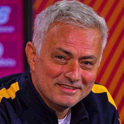Fan 🇧🇪 de @OfficialASRoma🐺⚽️
🏀 fan too: #Dubnation #wearefilou