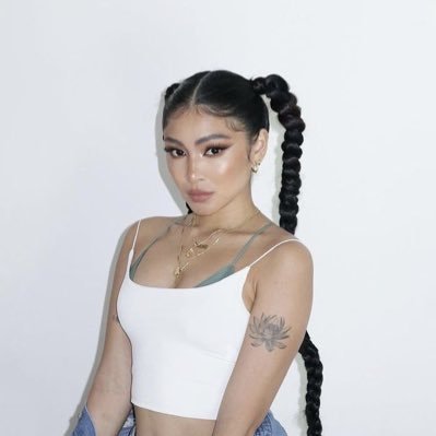 scalpelwitch_'s profile picture. what are you doing here?