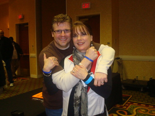 6 kids. Busy life. Multi Biz Owner. Luv2 save U $ Luv2 help you make $ ..pay it forward..
Fav club:http://t.co/fkfXUnpKlu.
Blog: http://t.co/qOGPINC7LE