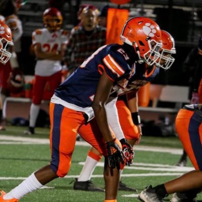 Daymond Johnson |Cosumnes Oaks Hs || 5’11 160lbs 🏈Rb/Olb/SS| 🎓2024,📚3.0 weighted.