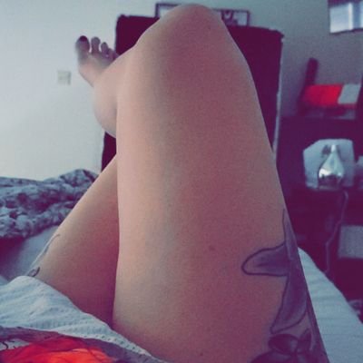 Tall, thicky thiccems here to entertain and be entertained 💋