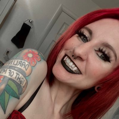 dubstepisnik's profile picture. uber driver for the recently deceased. ⚰️