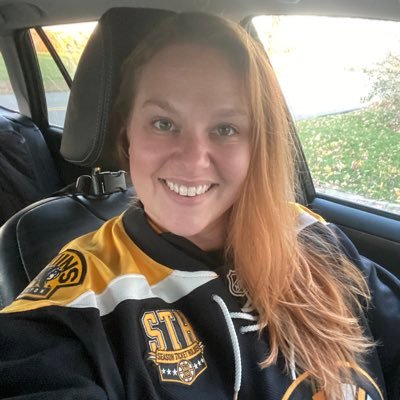 👩🏼🔬 • UNH alum💙🤍 • Bruins fan💛🖤 • Market Basket obsessed 🛒 • Embarrassed American — Proud New Englander • Franklin 🐾 Jake 🚼