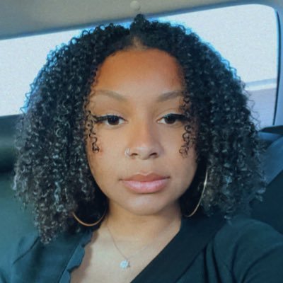 ariariserrano's profile picture. 