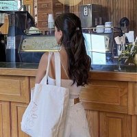 nella (@olivesmlth) 's Twitter Profile