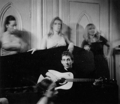 Anti-professional nü-faux-folk singer/songwriter/scholar.  Hear the new album here:  http://t.co/vPHMpWo5yD