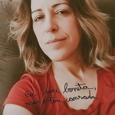 Professora em Ciências da Linguagem (PPGCl - Unisul)