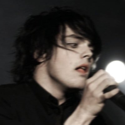 momosmeow's profile picture. ✮ share the vows at the wake ✮ 23 ✮ FREE 🇵🇸 ✮ #MCRNJ