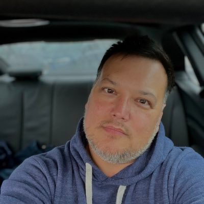 shoppfee's profile picture. 