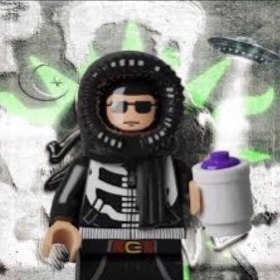ItsTwinNick's profile picture. 