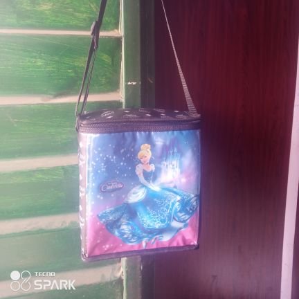 AminatOluwatos2's profile picture. A bag maker