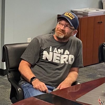 Retired Sailor. Fan of all Florida Gator Athletics and yes a Jax jags fan. “Here’s to the crazy ones” ~ Steve Jobs