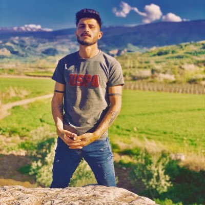 Ylmaz32148468's profile picture. 