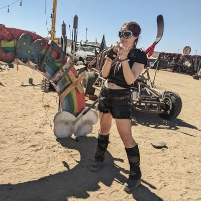 Videographer & Photographer // Writer // Hockey // Travel // Cats // Storms // Film // Wasteland Weekend // Cardio Addict // Occasional Stand-Up
✈️🏒📷❤️🔥