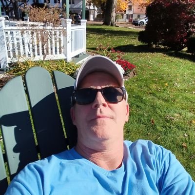 DanDucharme8's profile picture. 