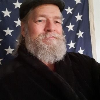 PhilPoppi's profile picture. 