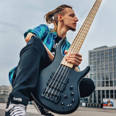 Multi-genre bass player from Ukraine 🇺🇦 | Bass for SOEN 🇸🇪 | Endorsed by MTD, Bartolini | Music tutor 🤓