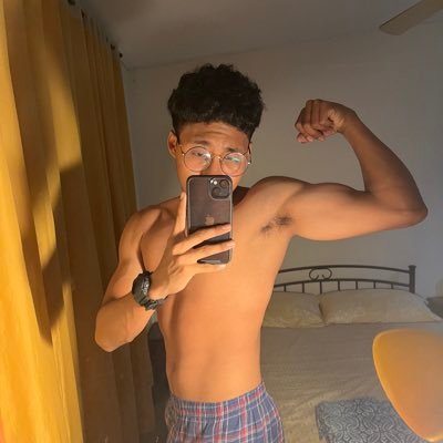 FreddyQuimi25's profile picture. 