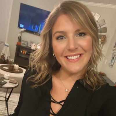 crollo324's profile picture. 🌅💋🐻♈️🖤💛