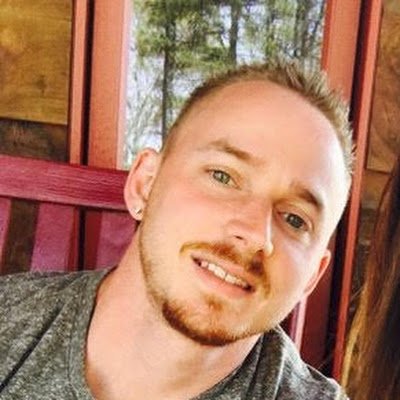 JohnnyBonee's profile picture. 