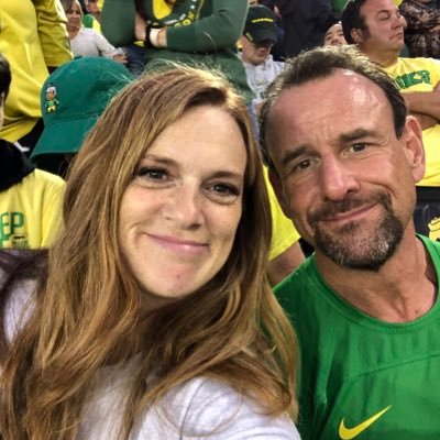 Married an Oregon Ducks alum in 1997 and have been a fan ever since!  💛💚🦆