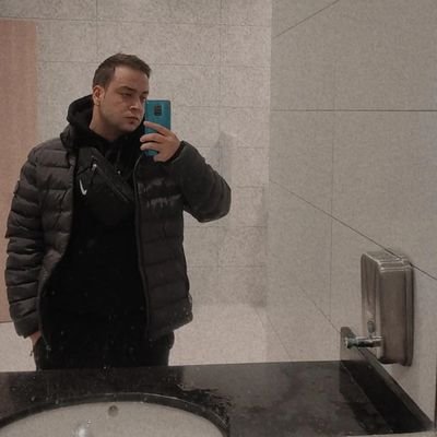 halilguneerr's profile picture. 