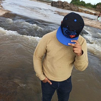 ash1sh_dubey's profile picture. Just a common boy with more knowledge.