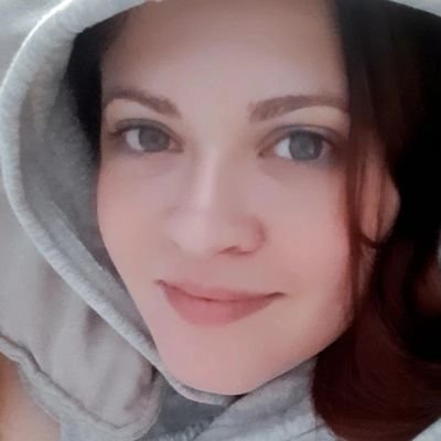 VIC_SANZ's profile picture. Al fondo a la derecha.
Ärztin von Beruf