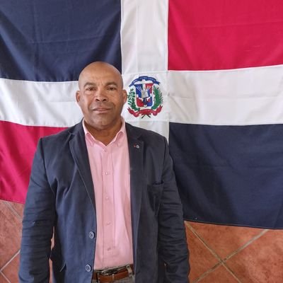 FabioHilario03's profile picture. Alumno del Prof. Bosch, Pte. @PLDenlinea en Sevilla. 🇩🇴🇪🇸