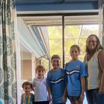 KarenKKnight75's profile picture. 