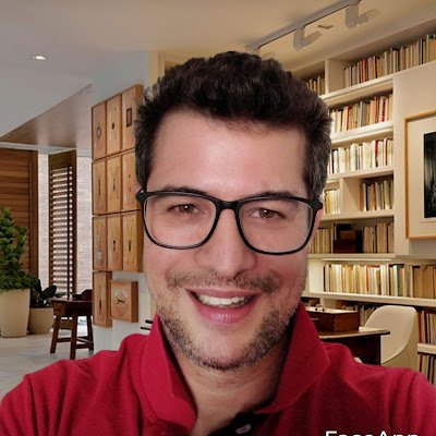 Cartorário, Cristão, Conservador em defesa da família, do direito e defesa à propriedade privada, do agro e da liberdade de expressão.
Que DEUS nos abençoe.
