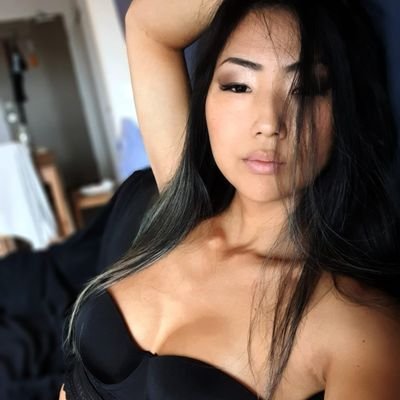 I'm your Asian Goddess Findom | Femdom | $10 fee DM or no reply | 📍Toronto 🇨🇦