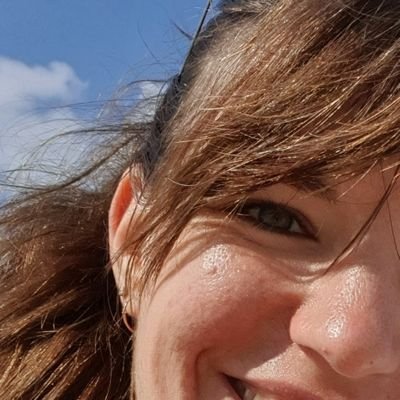 mrselliebe's profile picture. Koordinatorin für fast alles  - Linguistin im #Mathebau - #biathlon - #fußball - #147sf - Metal - Serienjunkie @chrisbe92