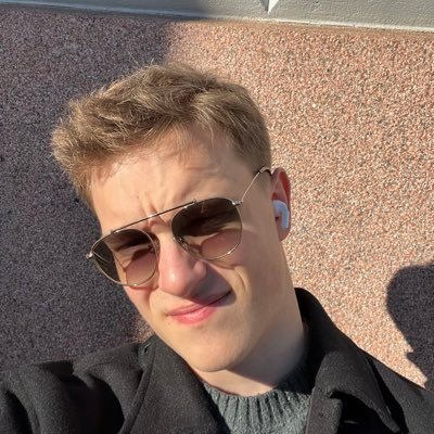 nicolaseliell's profile picture. Making the web more beautiful day by day.