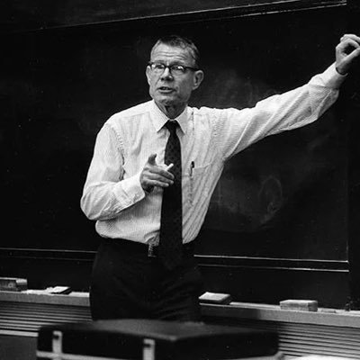 schelling_point's profile picture. 🪞