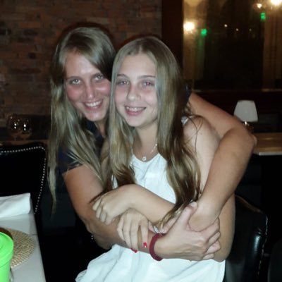 astridlbreuer's profile picture. Justicia para Sabryna💜